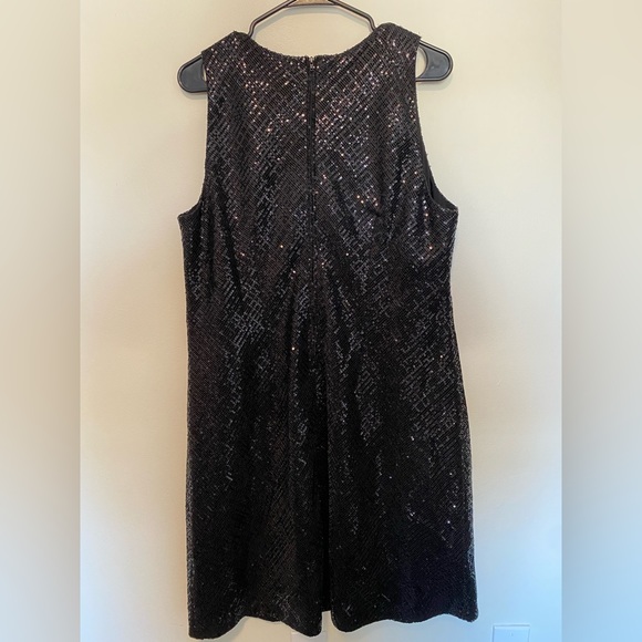 Lauren Ralph Lauren Evening Sequin Dress - Picture 4 of 5